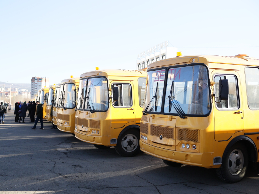 Дети из поселка Ясный будут ездить на учебу на школьном автобусе  